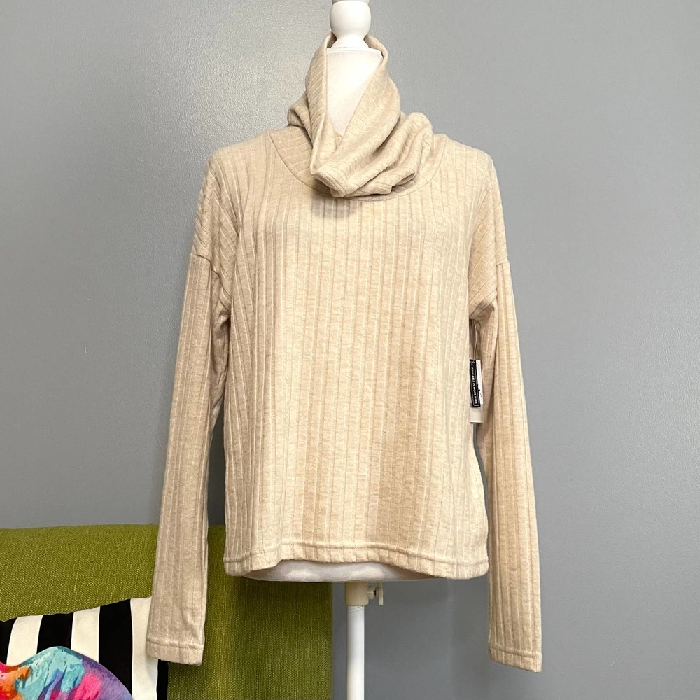 BP Soft Cream Ribbed Knit Turtleneck Sweater NEW Large
